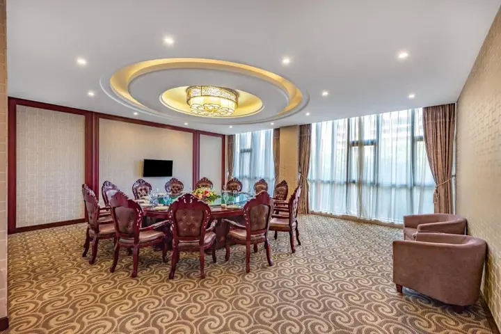Пекин: Holiday Inn Beijing Airport Zone by IHG