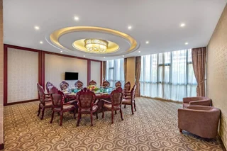 Пекин: Holiday Inn Beijing Airport Zone by IHG