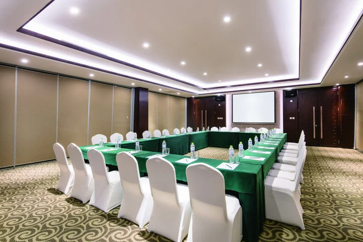 Пекин: Holiday Inn Beijing Airport Zone by IHG
