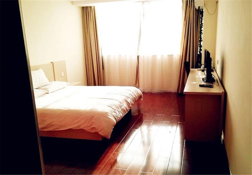 Куньмин: Hanting Hotel (Kunming Chenggong)