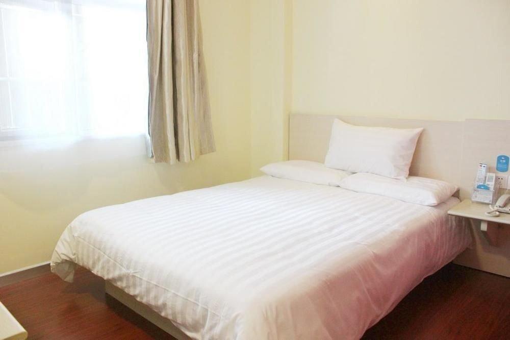 Ибинь: Hanting Express Yibin Cuiping Park Branch