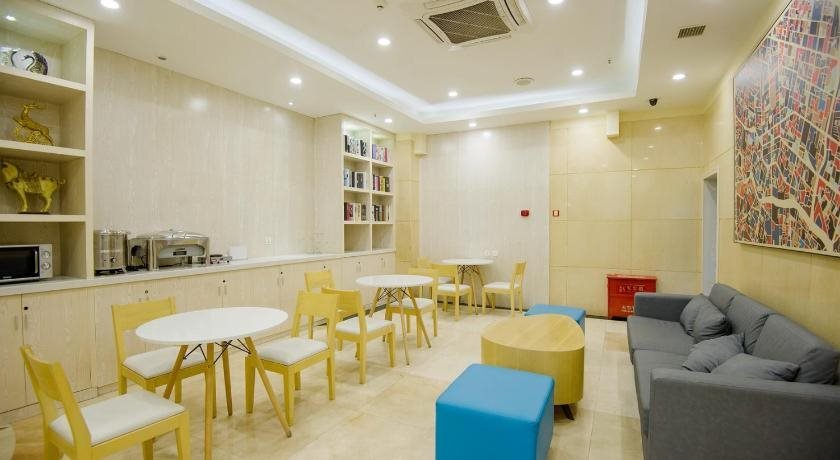 Чунцин: Hanting Express Chongqing Shiqiaopu Branch
