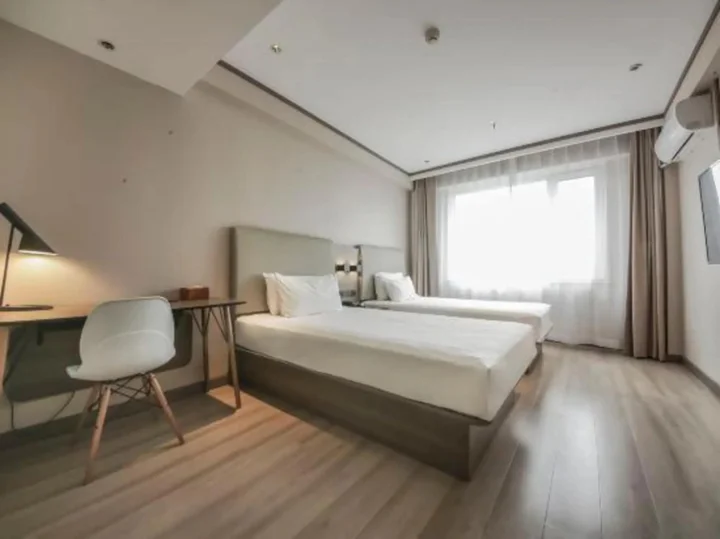 Шэньян: Hanting Express Shenyang South Tower