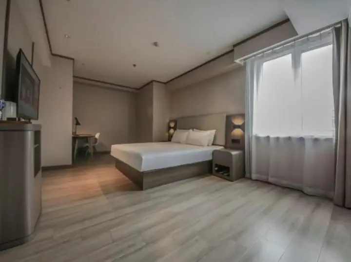 Шэньян: Hanting Express Shenyang South Tower
