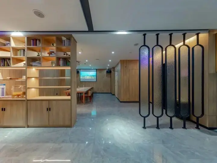 Чанчжоу: GreenTree Inn Express Changzhou Railway Station North Square
