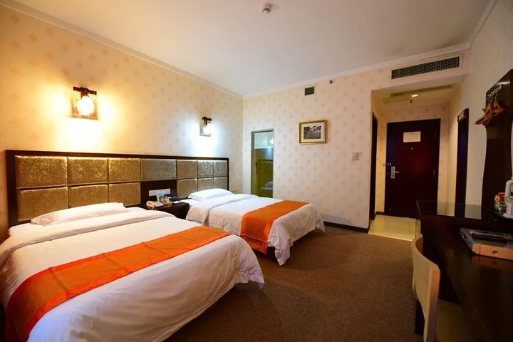 Лешан: Le Cheng Hotel