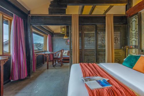 Лицзян: Lijiang Shiheyuan Jingyi Hotel