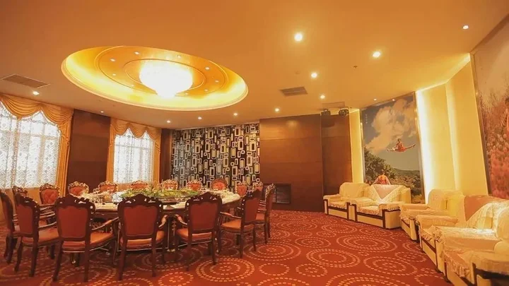 Яньцзи: Changbaisong Hotel