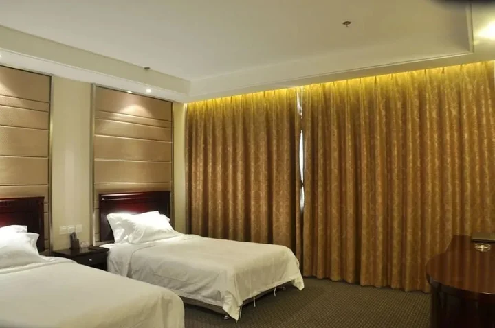 Яньцзи: Changbaisong Hotel