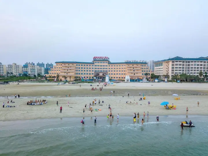 Бэйхай: Beihai Xilaifeng Seaview Hotel