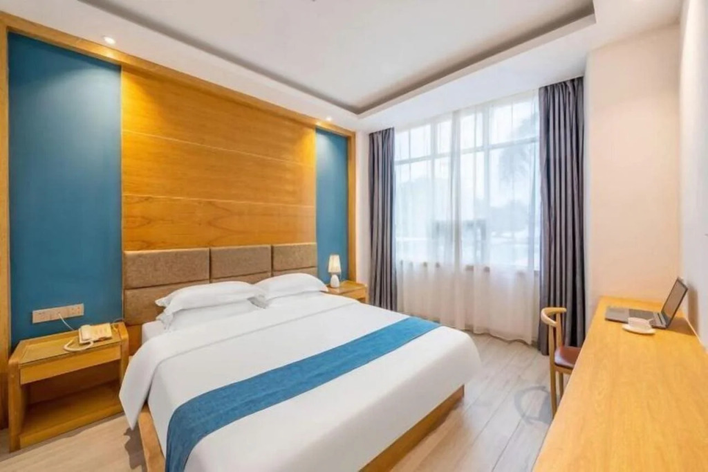 Бэйхай: Beihai Xilaifeng Seaview Hotel