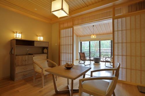 Пекин: Beijing Gubei Water Town Yushe Hospring Hotel
