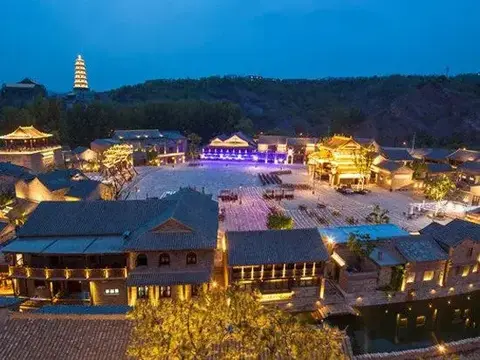 Пекин: Chuan Bridge Inn