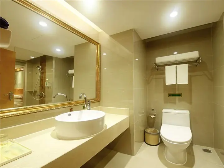 Санья: Vienna Hotel Sanya Bay