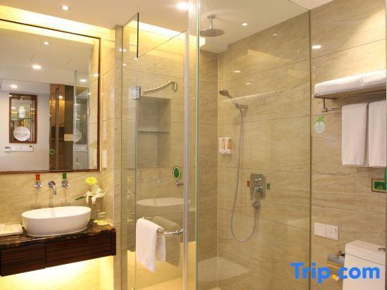 Санья: Vienna Hotel Sanya Bay