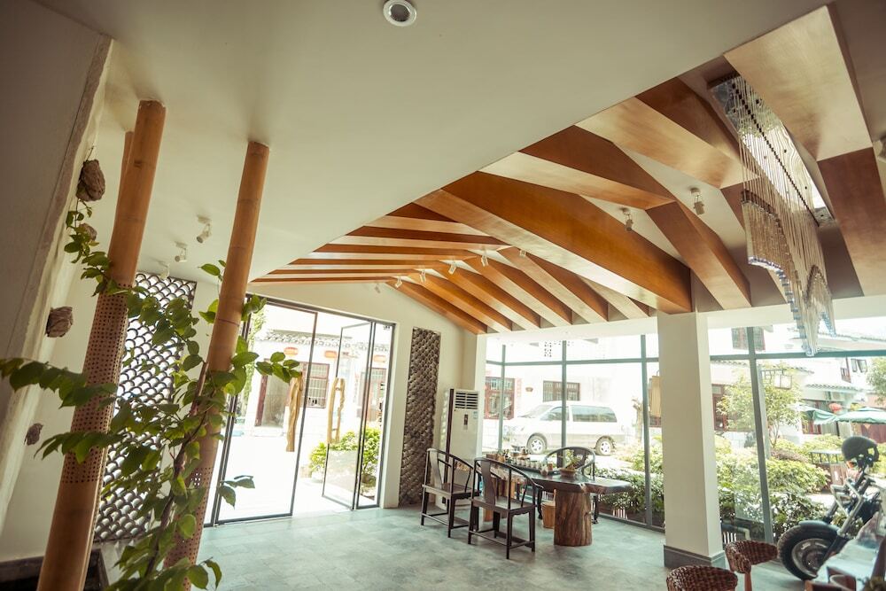 Гуйлинь: Guilin Rain Cloud Live Hotel