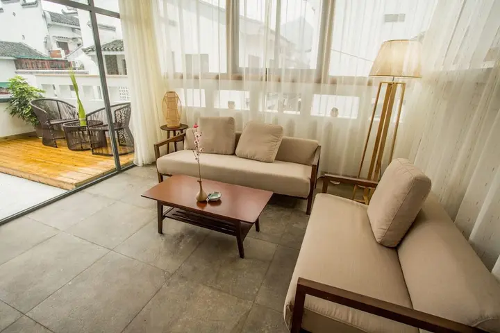 Гуйлинь: Guilin Rain Cloud Live Hotel