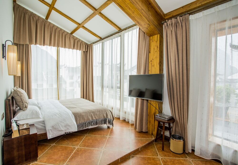 Гуйлинь: Guilin Rain Cloud Live Hotel