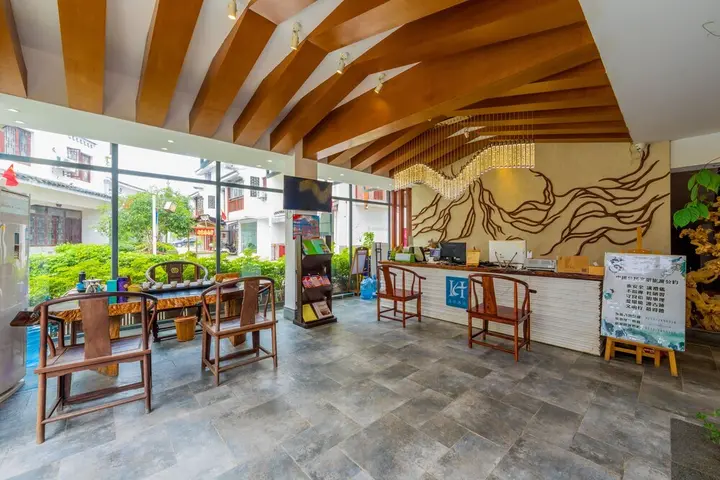 Гуйлинь: Guilin Rain Cloud Live Hotel