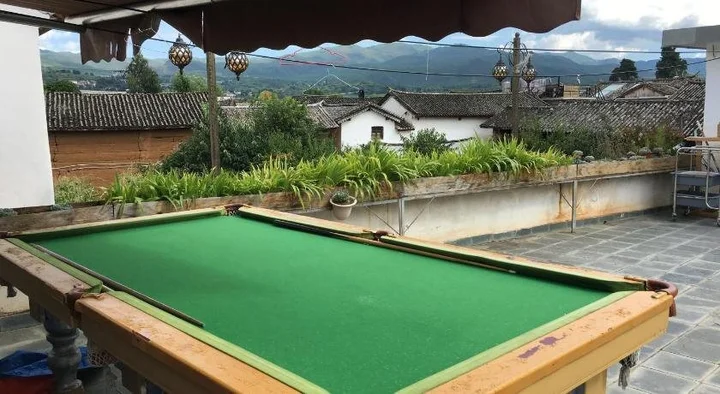 Дали: Tourist Courtyard Hotel