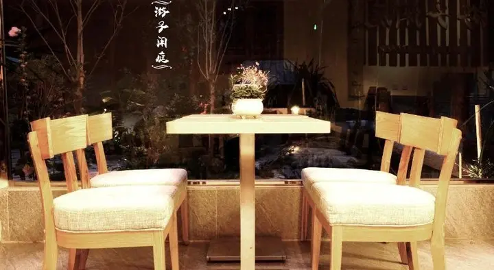 Дали: Tourist Courtyard Hotel