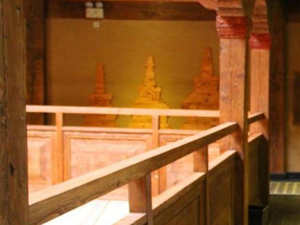 carousel image 4
