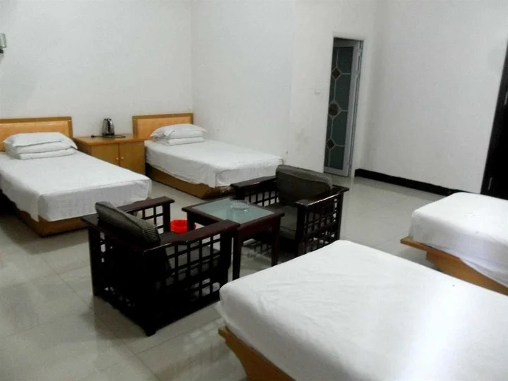 Вэйнань: Huashan Gehui Hotel