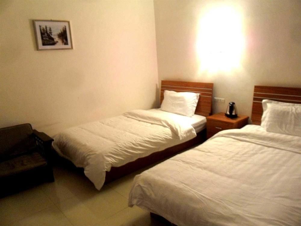 Вэйнань: Huashan Gehui Hotel