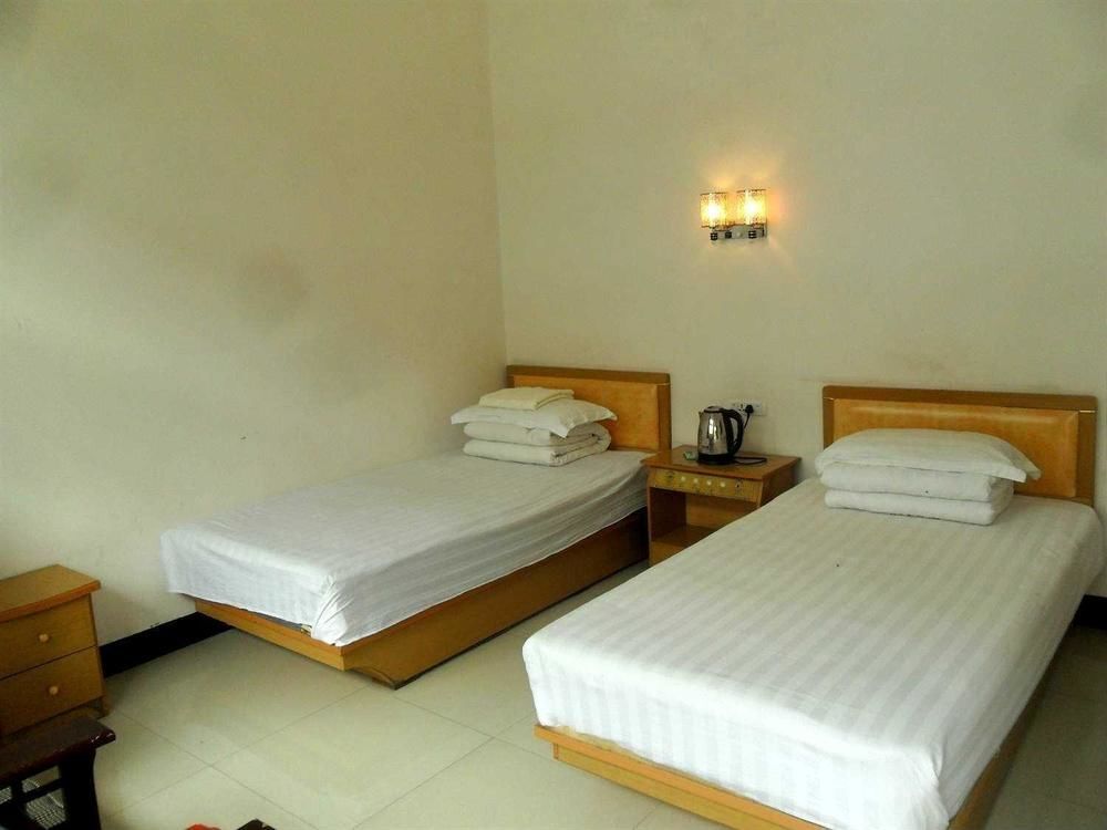 Вэйнань: Huashan Gehui Hotel