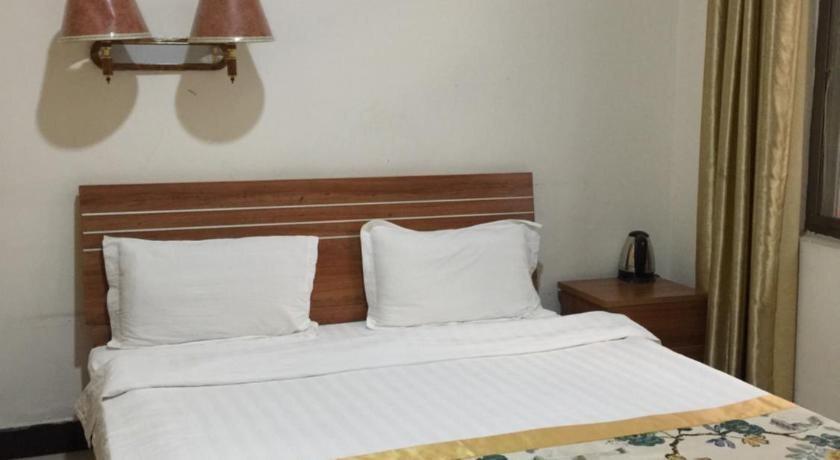 Вэйнань: Huashan Gehui Hotel