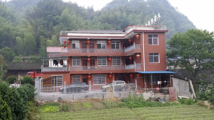 Чжанцзяцзе: Zhangjiajie Tujia men Theme Inn