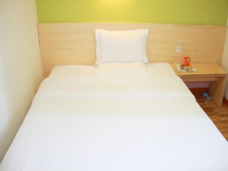Куньмин: 7 Days Inn Kunming Renmin East Road Jiaosanqiao Subway Station Branch