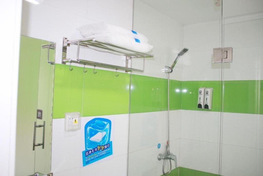 Лянфан: 7 Days Inn Langfang Dachang North Rongchang Road Branch