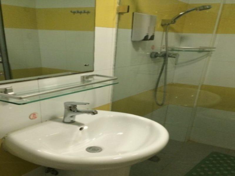 Цзинин: 7 Days Inn Liang Shan Jin Xiu Cheng Branch