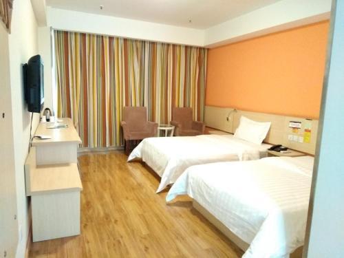 Чунцин: 7Days Inn Chongqing Wanzhou District Gaosun Pond Chongbai