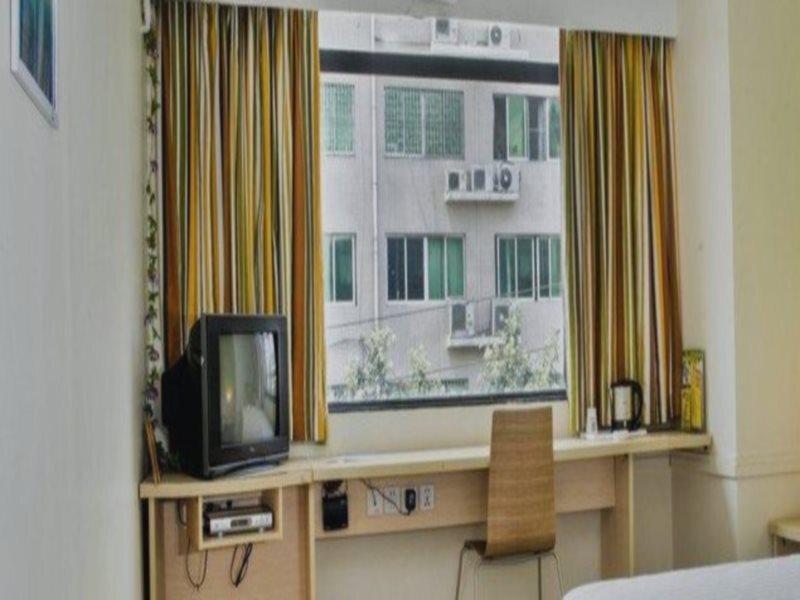 Кайфын: 7 Days Inn Kaifeng Xici Square Baogongsi Branch