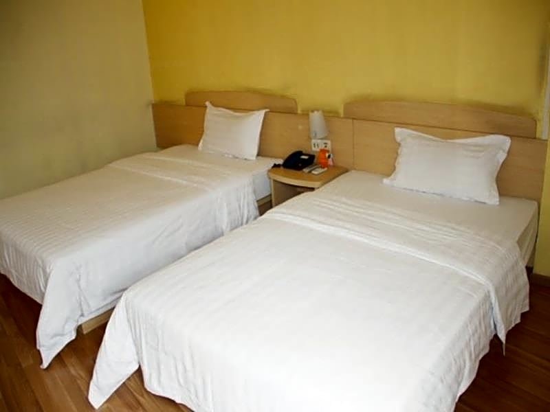 Ухань: 7 Days Inn Wuhan Guanggu Square Huazhong University of Science and Technology Branch