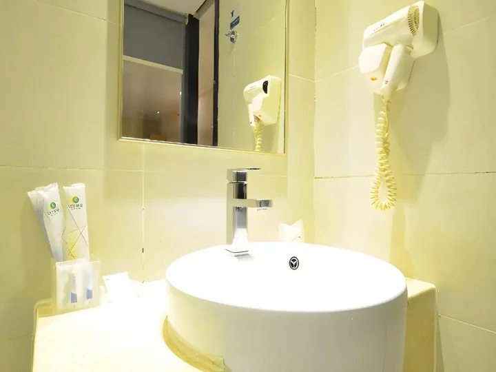 Ухань: City Comfort Inn Wuhan Xudong