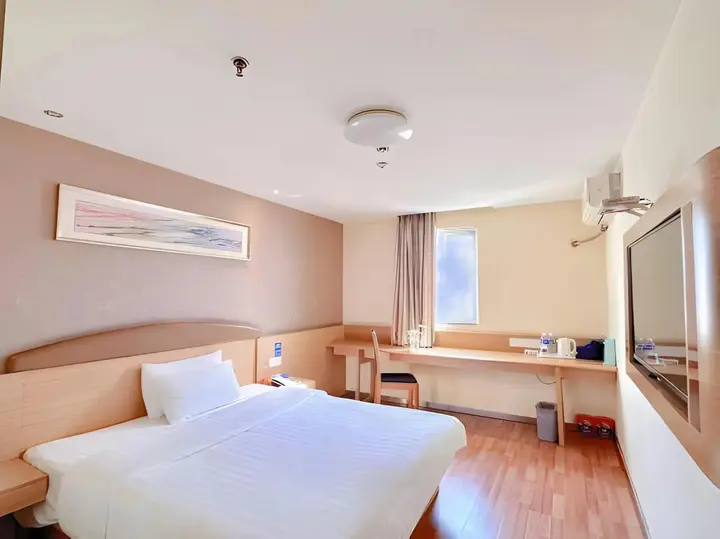 Куньмин: 7 Days Inn Kunming Railway Station Branch