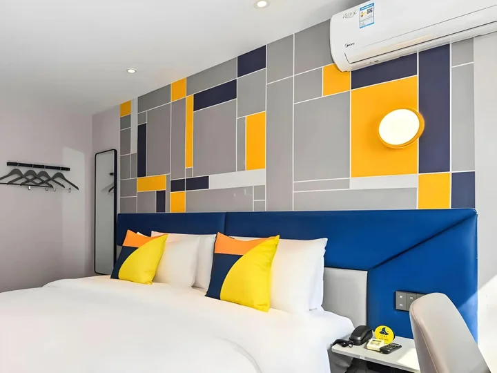 Куньмин: 7 Days Inn Kunming Railway Station Branch