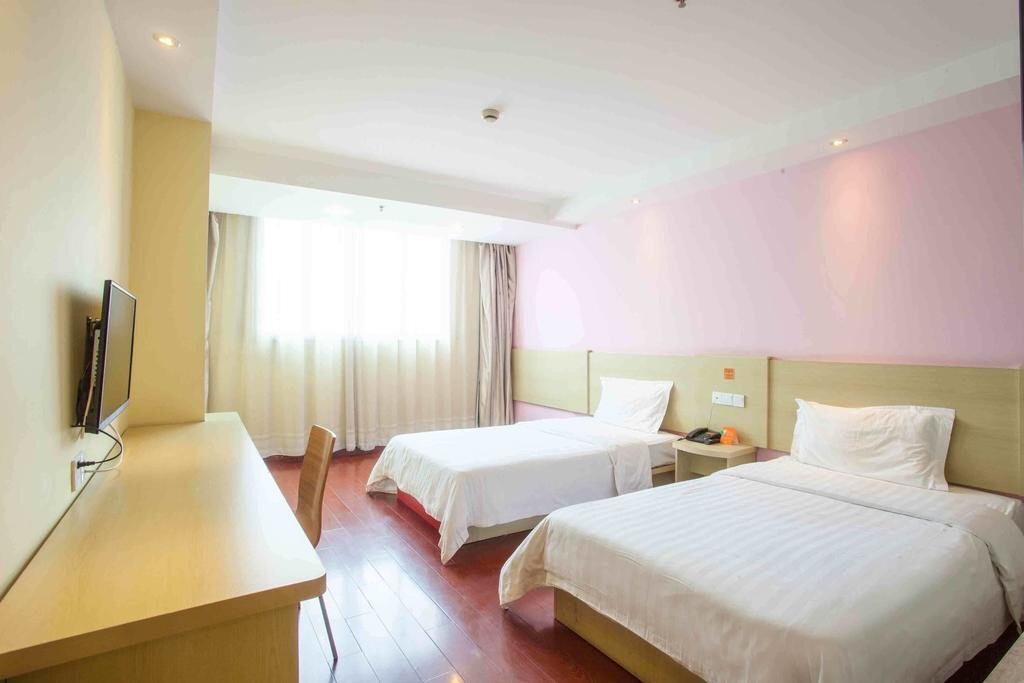 Цзеян: 7Days Inn Jieyang Bus Station Huanyu Mansion
