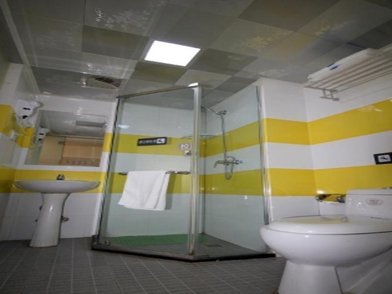 Яньтай: 7 Days Inn Yantai Dahaiyang Street Branch