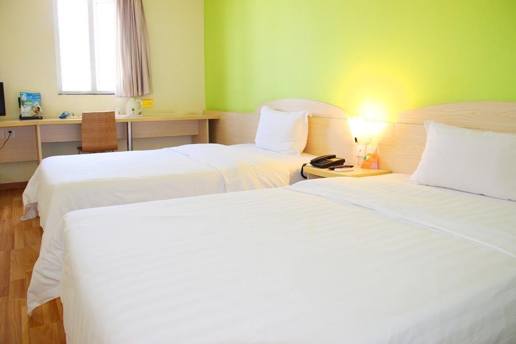 Синьсян: 7Days Inn Xinxiang Jiefang Avenue South Bridge