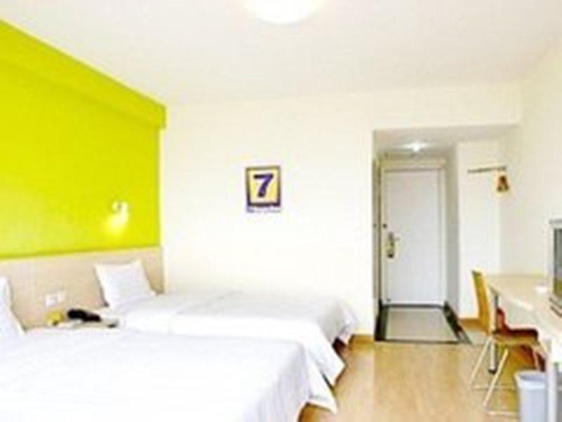 Фошань: 7Days Inn Foshan Tongji Bridge Tongji Road Subway Station