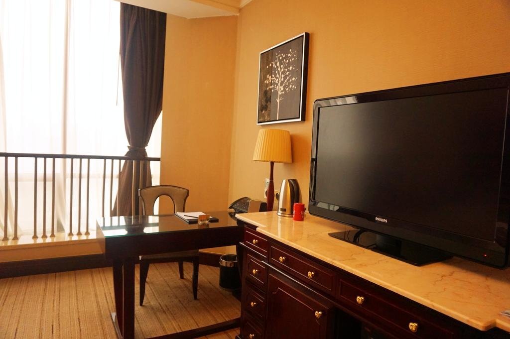 Инкоу: Hongyun Hotel