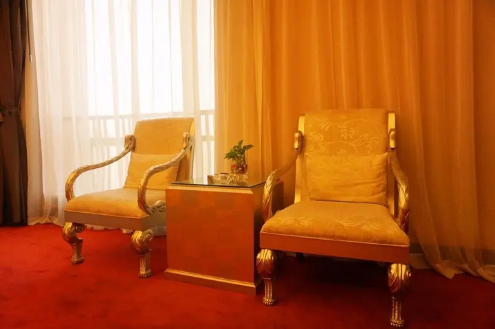 Инкоу: Hongyun Hotel