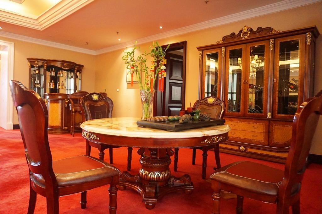 Инкоу: Hongyun Hotel