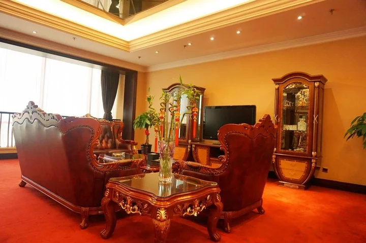 Инкоу: Hongyun Hotel