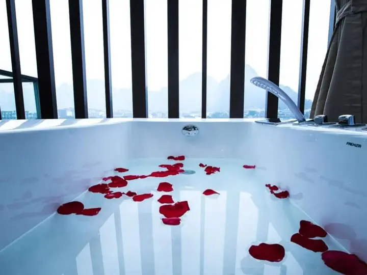 Яншо: Sea Lily Yangshuo Riverside Resort