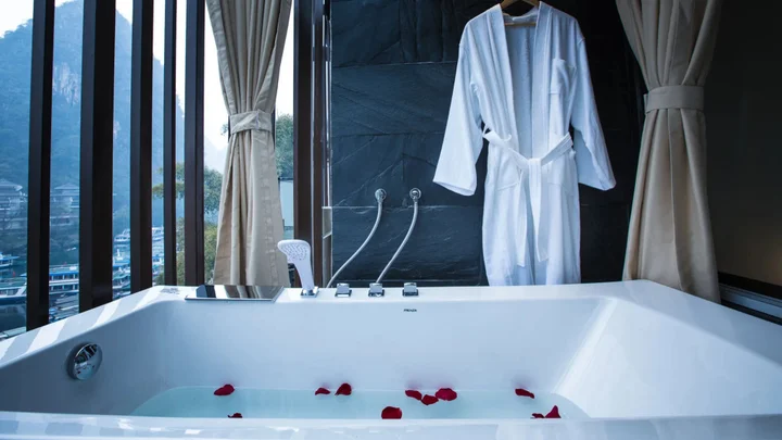 Яншо: Sea Lily Yangshuo Riverside Resort